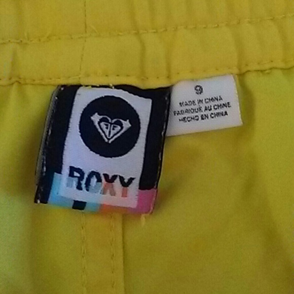 Roxy shorts - Picture 2 of 3